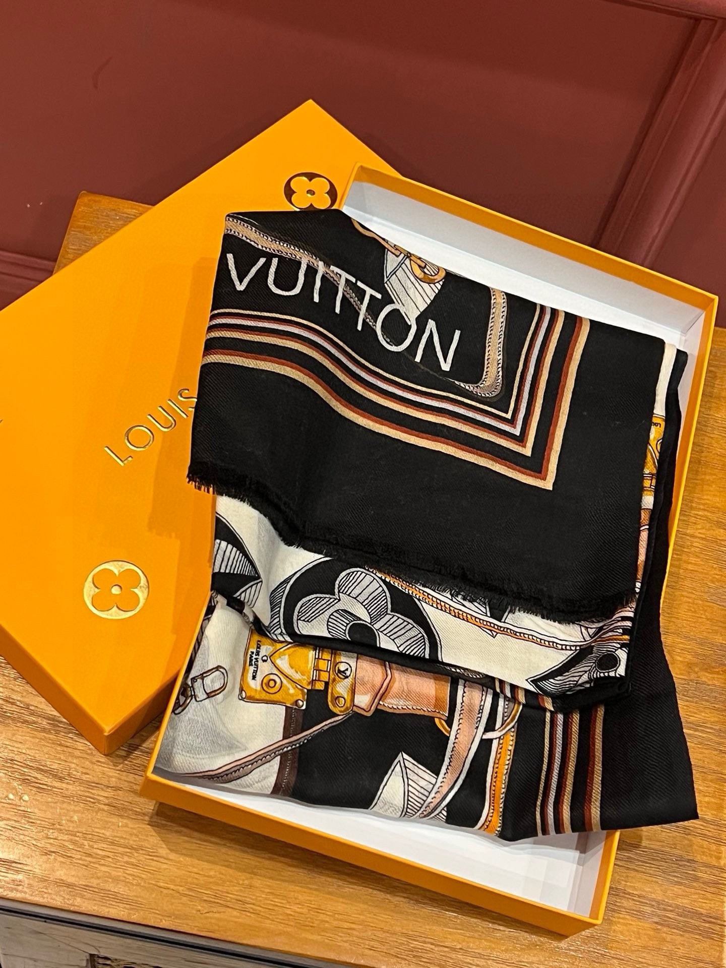 Louis Vuitton Scarf